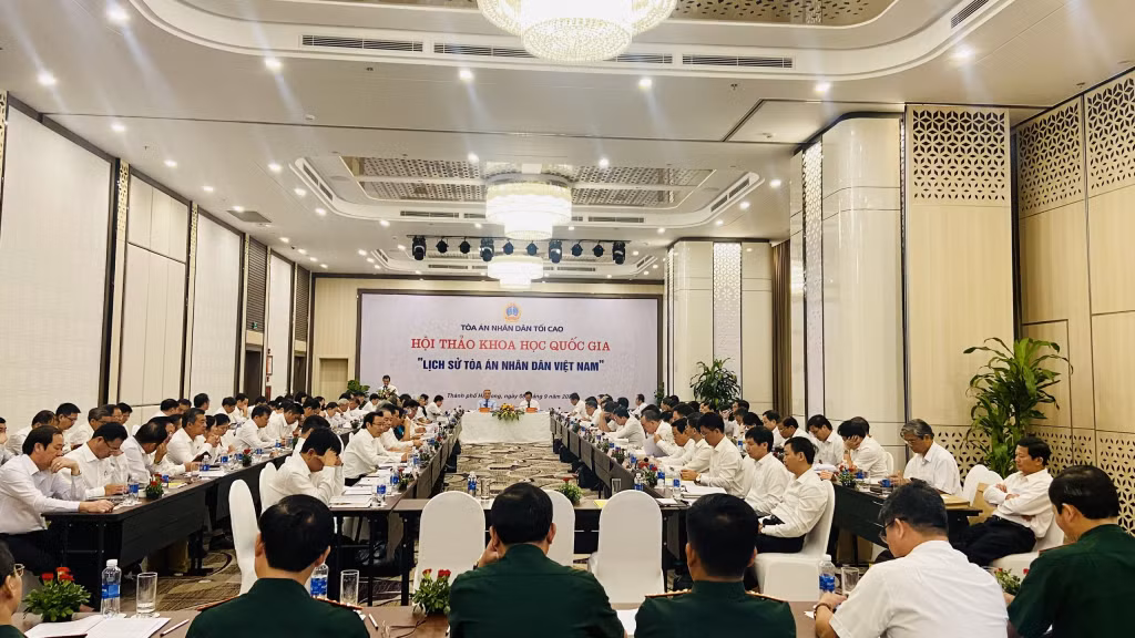 Tại hội thảo, các đại biểu và nhà khoa học đều khẳng định việc nghiên cứu biên soạn cuốn “Lịch sử TAND Việt Nam 1945-2020” là việc làm cần thiết và ý nghĩa.