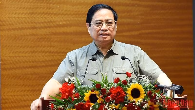 Thủ tướng Phạm Minh Chính phát biểu tại buổi làm việc. (Ảnh: TRẦN HẢI)