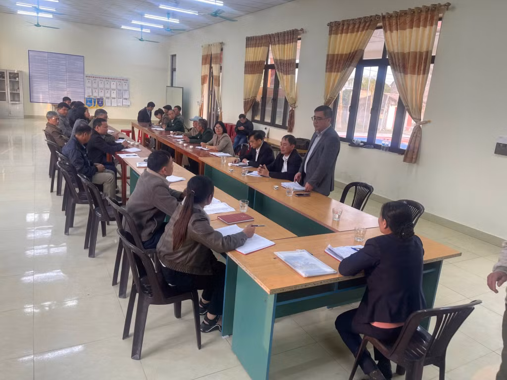 Bí thư Huyện ủy Tiên Yên Nguyễn Chí Thành dự sinh hoạt Chi bộ thôn Đồng Đạm (xã Đông Ngũ).