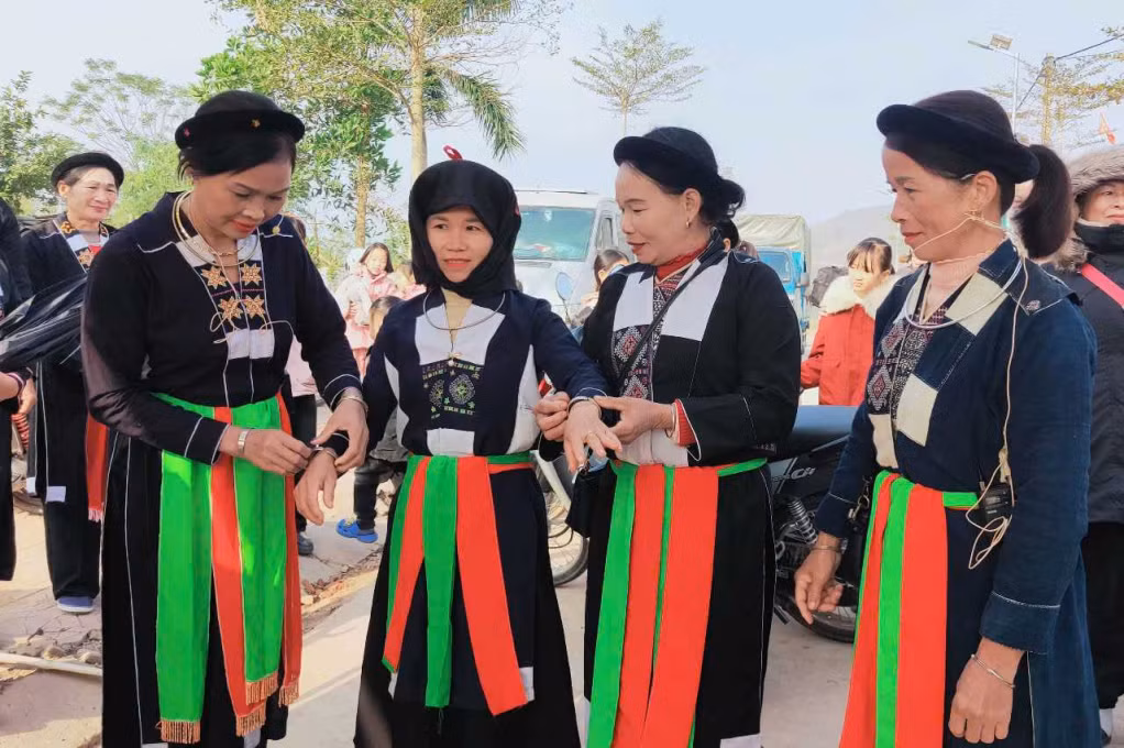 Cô dâu người Sán Chay trong ngày cưới.