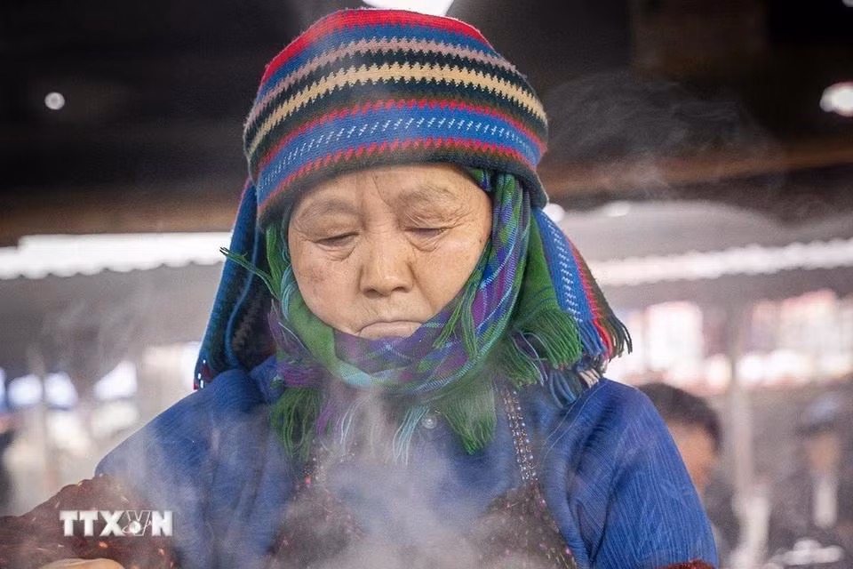 Khu ẩm thực ở chợ Phố Cáo, huyện Đồng Văn, Hà Giang. (Ảnh: Khánh Hòa/TTXVN)