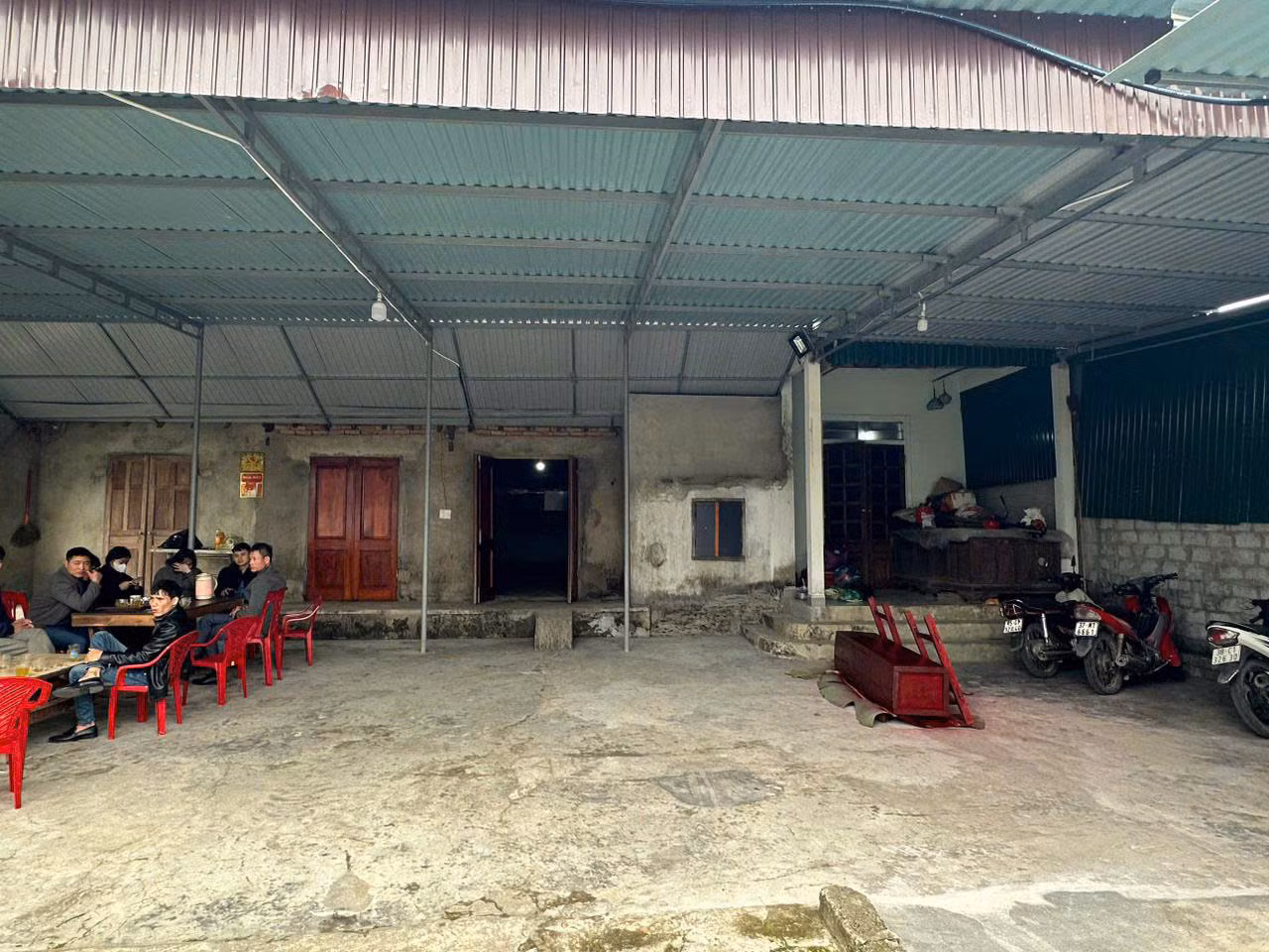 Ngôi nhà xảy ra sự việc. Ảnh: T.L