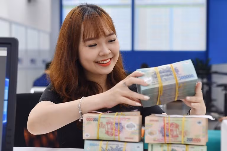Thị trường vay tiêu dùng sôi động và dự kiến tăng trưởng mạnh - Ảnh minh hoạ