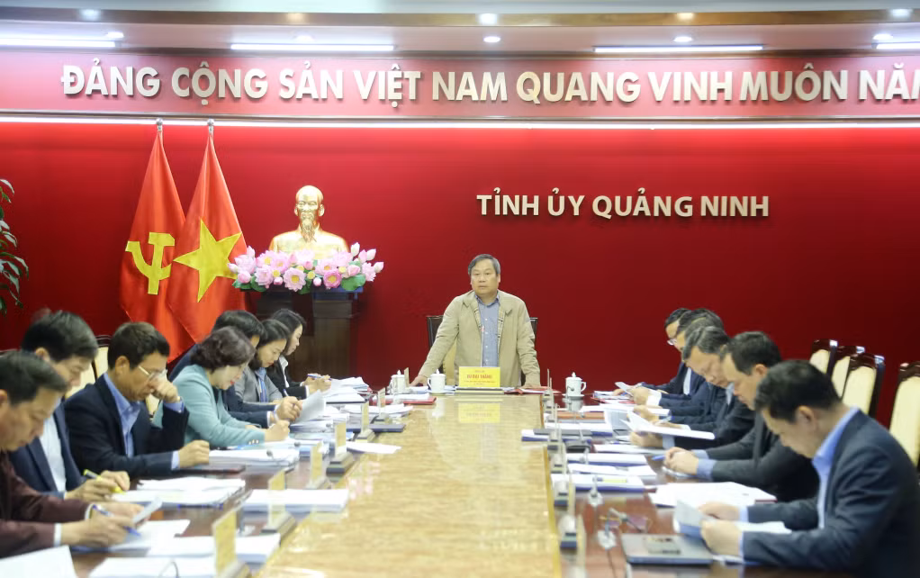 Đồng chí Vũ Đại Thắng, Ủy viên Trung ương Đảng, Bí thư Tỉnh ủy, chủ trì và kết luận hội nghị.