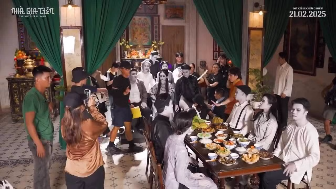 Hậu trường khai thác nét đẹp văn hóa, tạo hình cho các linh hồn. Video: Đoàn phim cung cấp