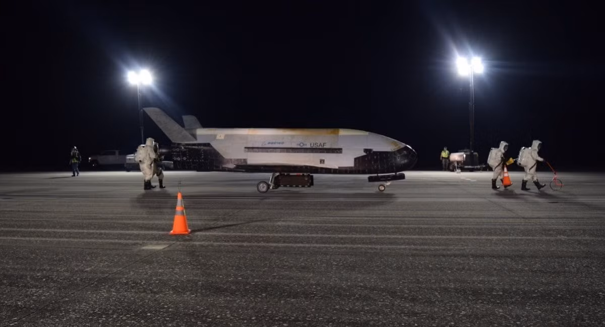 Tàu vũ trụ X-37B. Ảnh mnh họa: Bộ Quốc phòng Mỹ