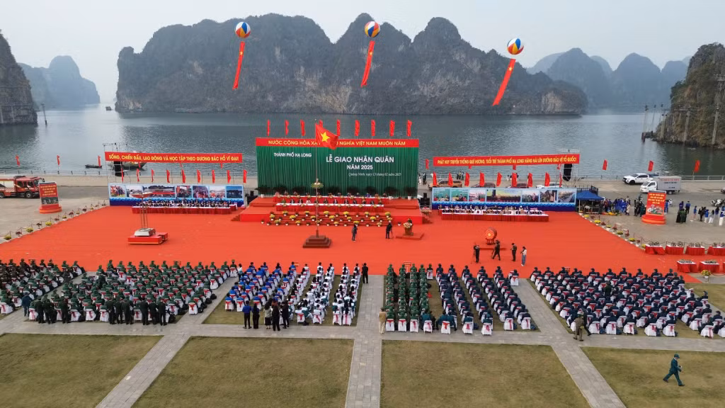 Quang cảnh Lễ giao nhận quân. Ảnh: Lương Huấn (CTV)