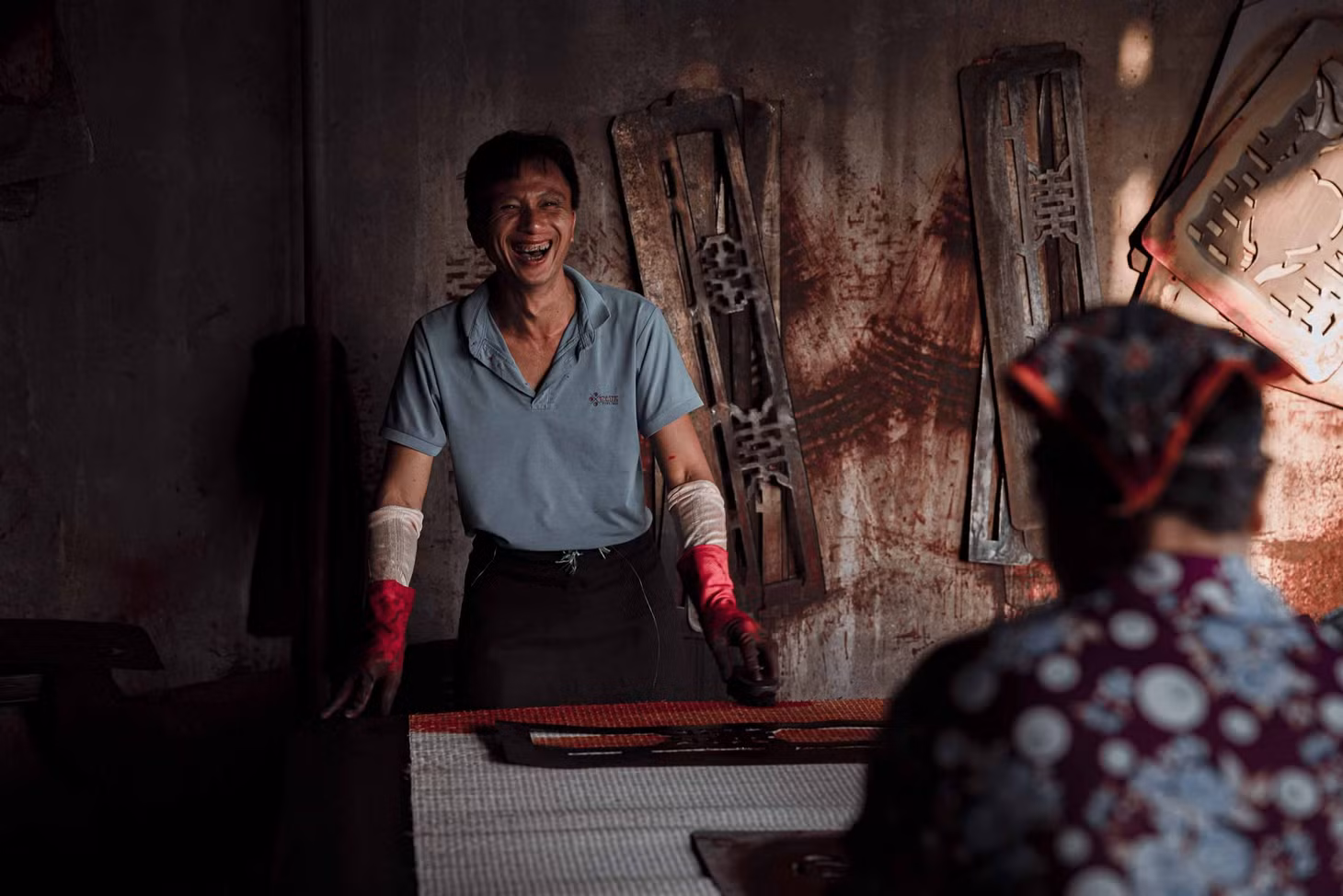 Hiện nay, phần lớn đã chuyển sang dùng máy dệt chiếu, giúp nâng cao năng suất và thu nhập cho người thợ. Ảnh: Nguyễn Hồng Sơn