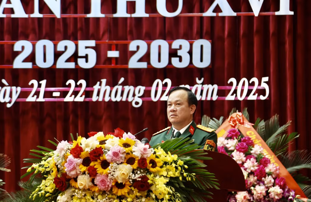 Đại tá Khúc Thành Dư, Chỉ huy Trưởng Bộ Chỉ huy Quân sự tỉnh, Phó Bí thư Đảng ủy Quân sự tỉnh, phát biểu chỉ đạo tại Đại hội