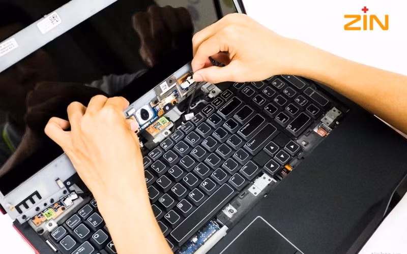 Chi phí thay bàn phím laptop phụ thuộc vào loại máy và model của bạn