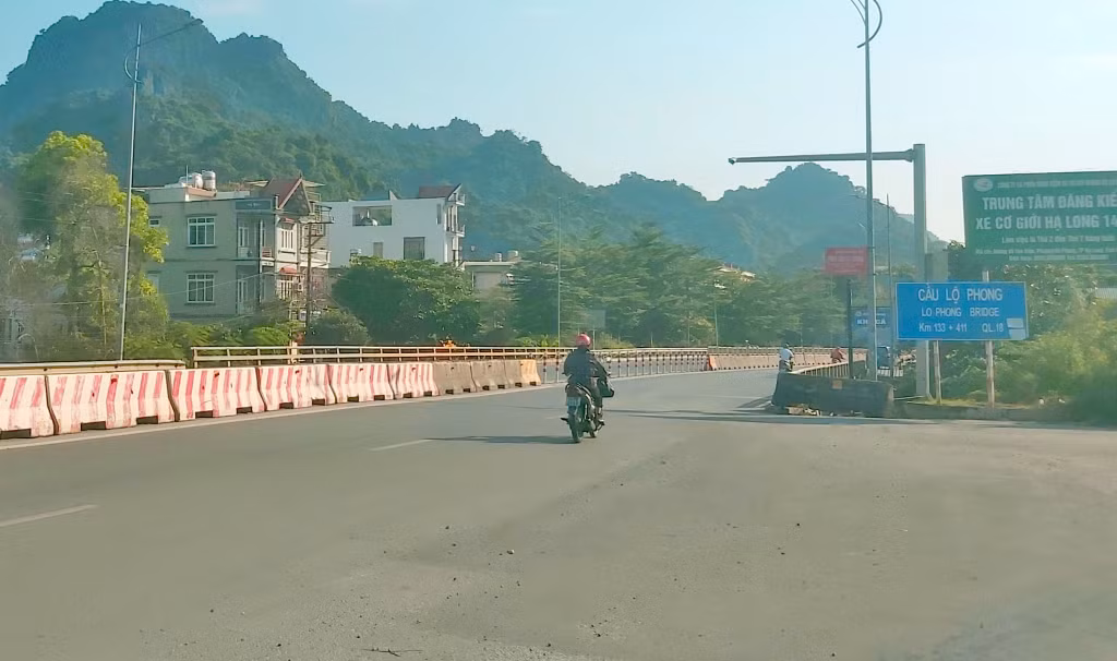 Sau khi có kiến nghị cử tri, điểm mở quay đầu sang khu vực cổng Trạm Đăng kiểm xe cơ giới đường bộ Quảng Ninh ở phường Hà Phong, TP Hạ Long đã được đóng lại nhằm đảm bảo ATTG.