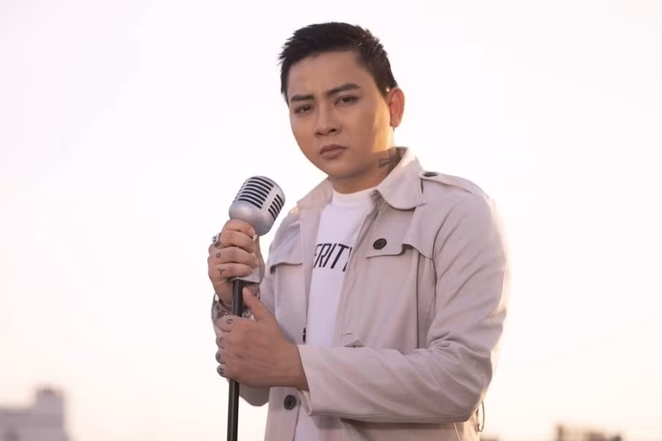 Hoài Lâm biểu diễn trở lại.