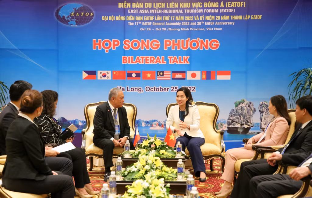 Đoàn đại biểu tỉnh Quảng Ninh họp song phương với đoàn tỉnh Cebu (Philippines).