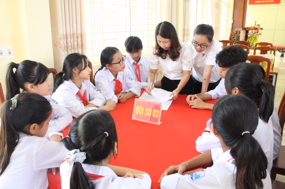 Trường THCS Hải Đông (TP Móng Cái) tổ chức Diễn đàn trẻ em năm 2022 với chủ đề “Trẻ em nói về phòng, chống bạo lực, xâm hại trẻ em”.
