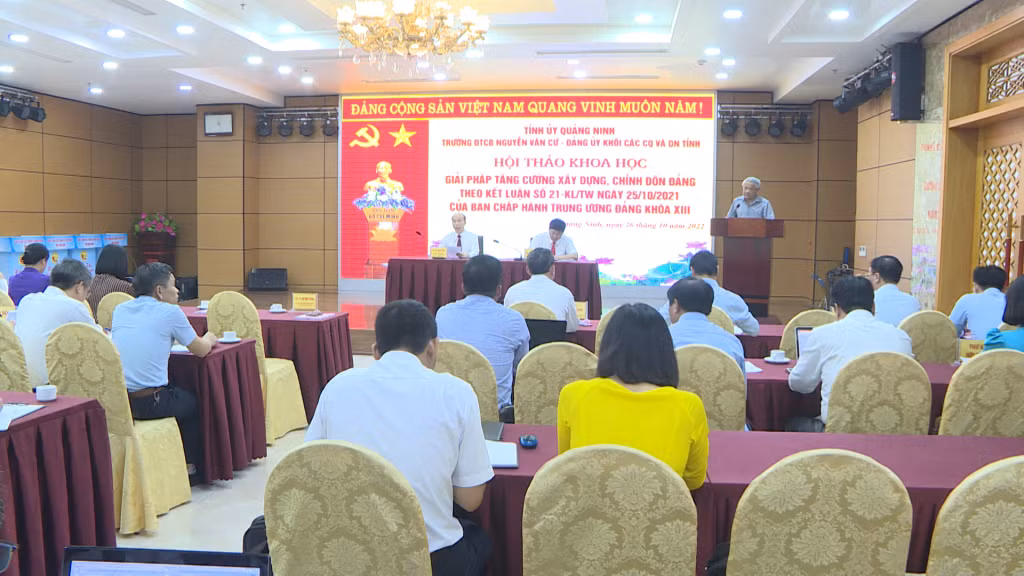 Quang cảnh buổi hội thảo.