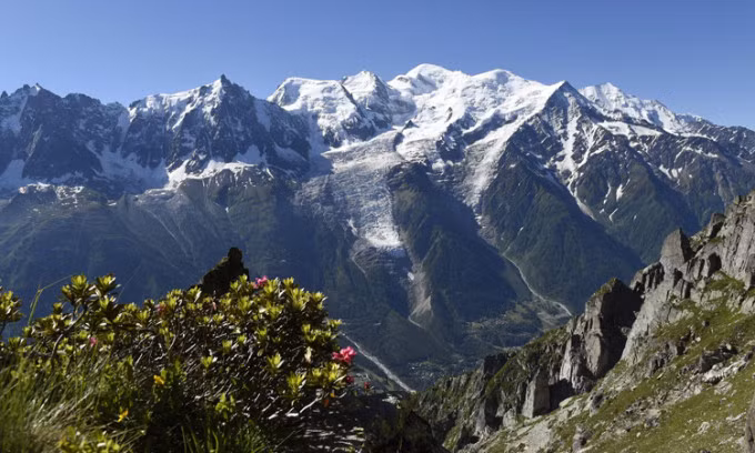 Núi Mont Blanc thuộc dãy Alps, Pháp. Ảnh: Philippe Desmazes/AFP/Getty