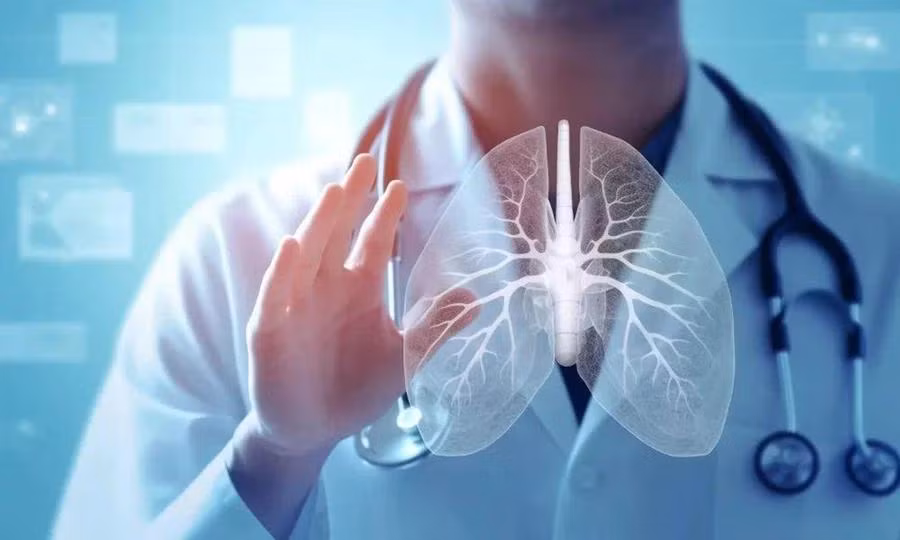 Người bị cúm A thường hồi phục sau vài ngày và khỏi bệnh sau một tuần mà không cần điều trị. Tuy nhiên, một số người có thể gặp biến chứng nguy hiểm đe dọa tính mạng như viêm phổi, suy hô hấp. (Ảnh: ITN)