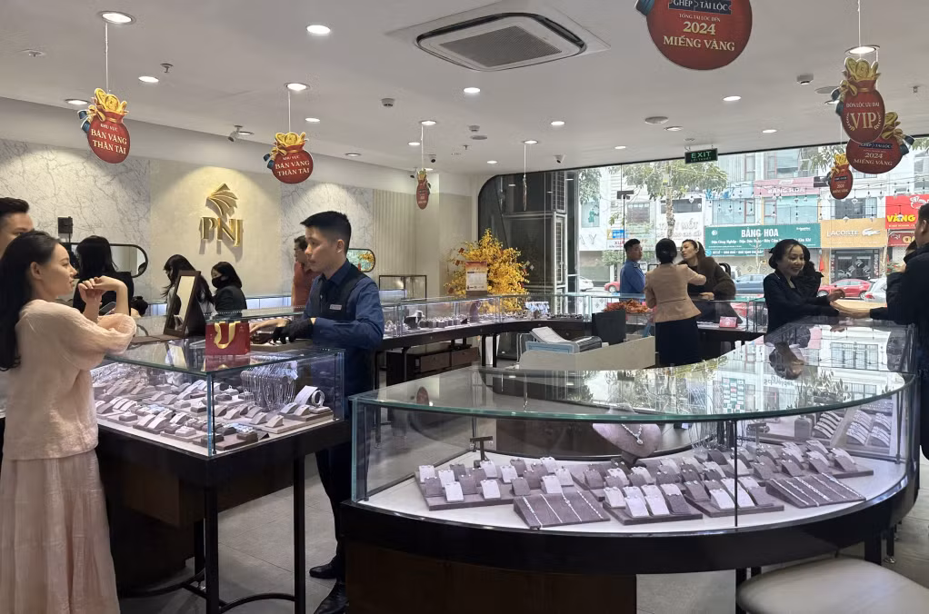 Trang sức là quà tặng trong Ngày Lễ Tình nhân được nhiều người lựa chọn.
