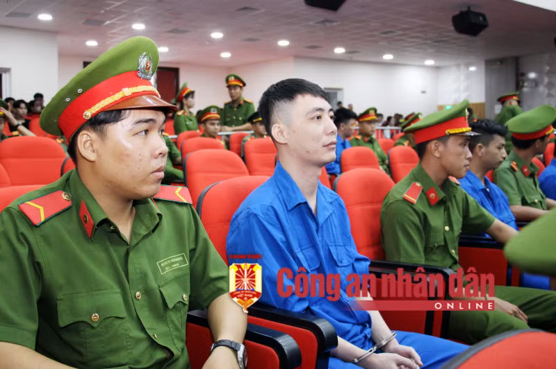 Bị cáo Bùi Đức Ngọc bị tuyên phạt mức án tù chung thân.