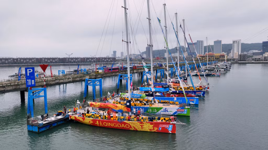 Tại Hạ Long, các đội đua tham gia Clipper Race mùa giải 2023 - 2024 sẽ có gần 2 tuần để tham gia các hoạt động quảng bá điểm đến; trải nghiệm, khám phá du lịch, thiên nhiên, văn hóa tại Hạ Long và dự các hoạt động đón tiếp đoàn đua, xúc tiến du lịch do tỉnh Quảng Ninh tổ chức.