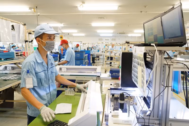 Doanh nghiệp đóng vai trò quan trọng giúp Việt Nam hoàn thành mục tiêu tăng trưởng 2024 (Ảnh minh hoạ)
