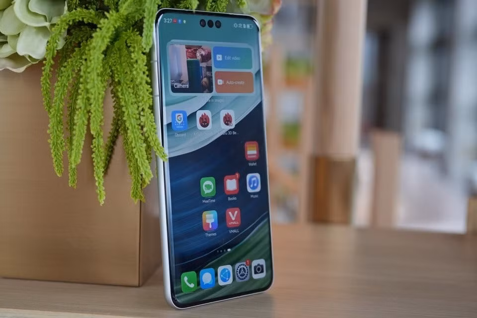 Mỹ gửi thư yêu cầu các nhà cung cấp Mỹ đình chỉ giao dịch với SMIC, công ty đứng sau chip tiến trình 5 nm trên Mate 60 Pro 5G. Ảnh: SCMP.