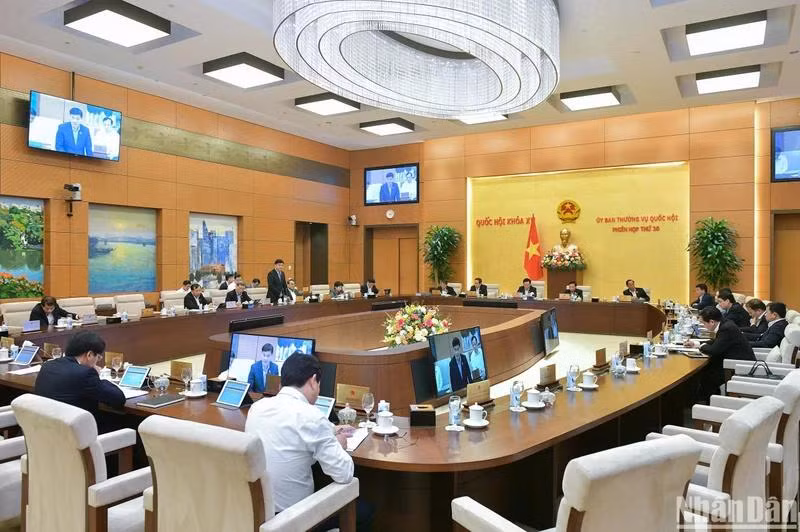 Quang cảnh phiên họp chiều 22/2. (Ảnh: DUY LINH)
