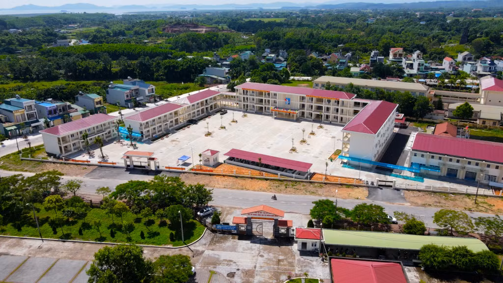 Trường Tiểu học thị trấn Đầm Hà đạt chuẩn quốc gia.