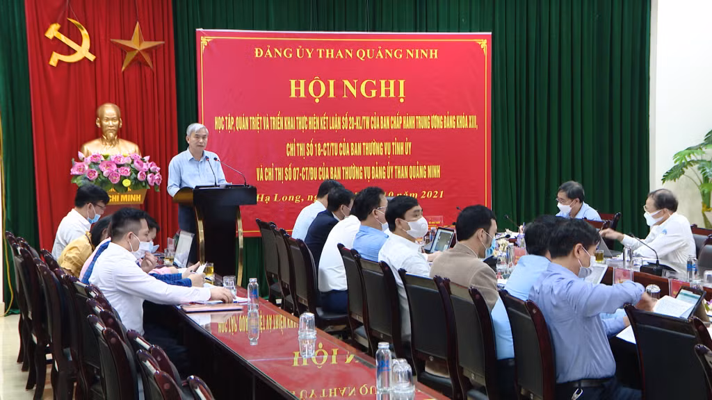 Đảng ủy Than Quảng Ninh quán triệt, triển khai các kết luận, chỉ thị về thích ứng an toàn, linh hoạt, kiểm soát hiệu quả dịch Covid-19 và thực hiện mục tiêu kép năm 2021.