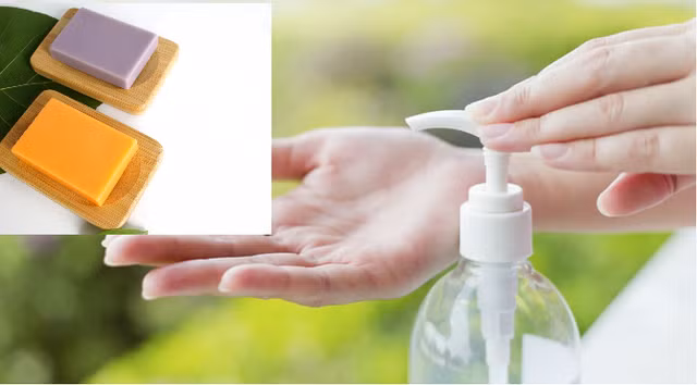 Rửa tay bằng xà phòng với nước và dung dịch rửa tay khô đúng cách đều có tác dụng diệt vi trùng.
