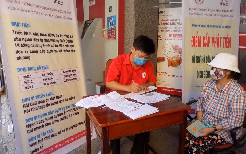 Mở rộng hỗ trợ người lao động gặp khó khăn do đại dịch COVID-19 ảnh 1 Mở rộng hỗ trợ người lao động gặp khó khăn do đại dịch COVID-19 ảnh 1