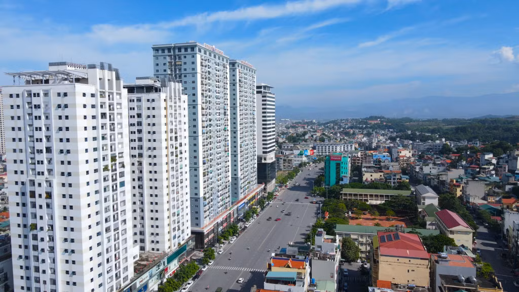 Khu chung cư được dựng xây mới thay thế chung cư cũ tại phường Trần Hưng Đạo, TP Hạ Long.