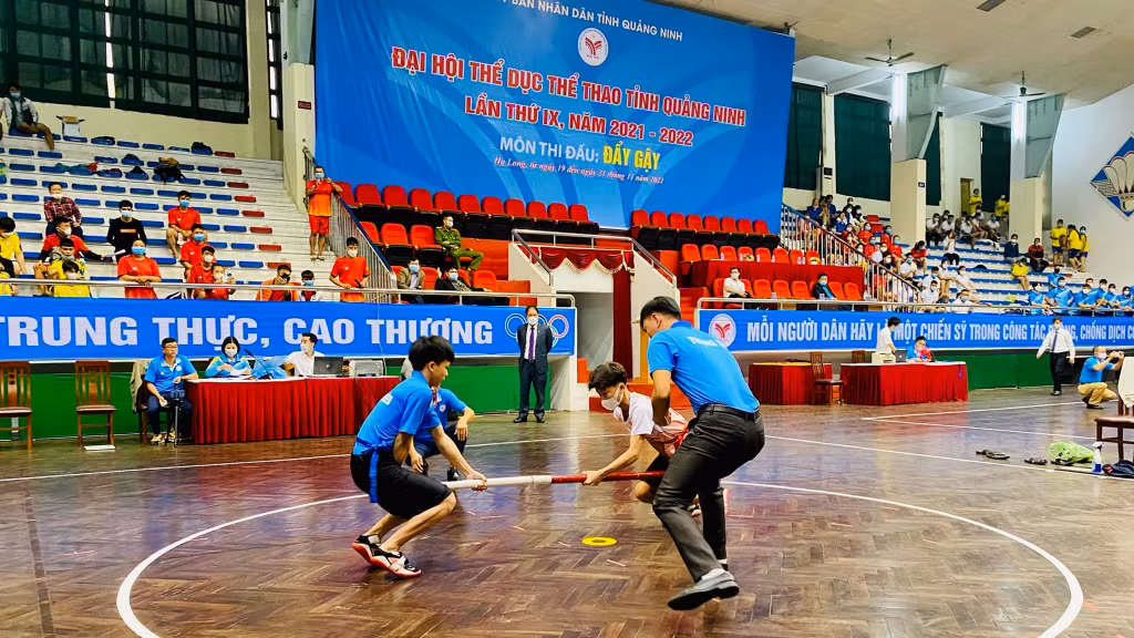 Tham gia giải có 120 VĐV đến từ 8 địa phương trong tỉnh.