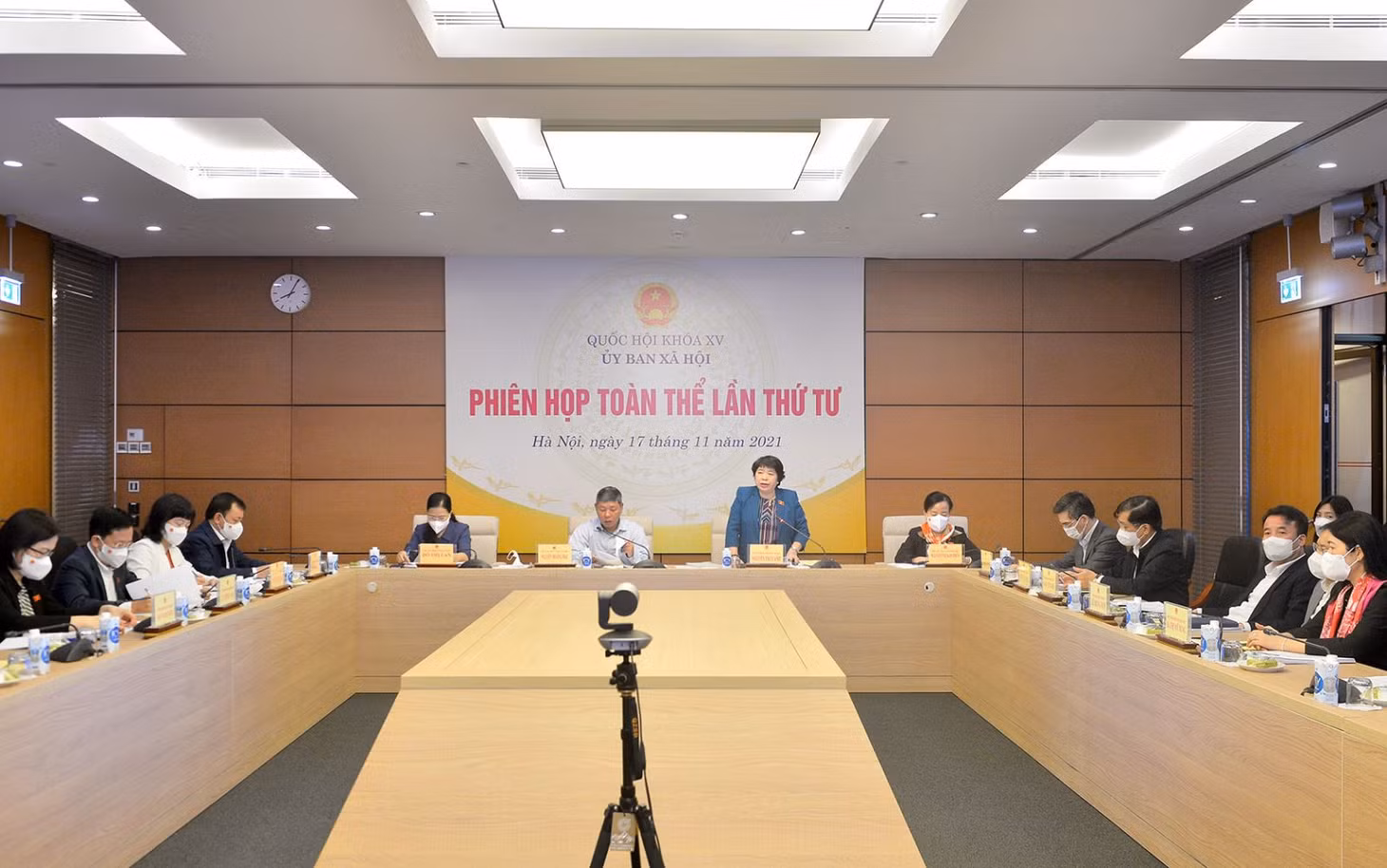 Sáng 17/11, Ủy ban Xã hội tổ chức Phiên họp toàn thể lần thứ 4 bằng hình thức trực tuyến. Ảnh: quochoi.vn