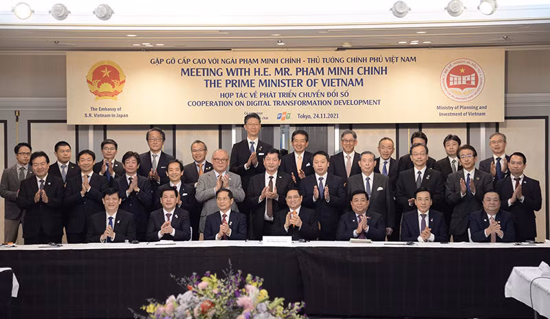 Thủ tướng Phạm Minh Chính gặp gỡ lãnh đạo các tập đoàn lớn của Nhật Bản trong lĩnh vực chuyển đổi số.