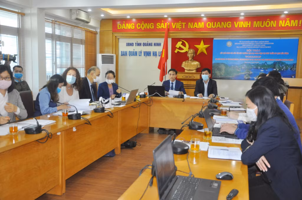 Quang cảnh hội thảo tại TP Hạ Long.