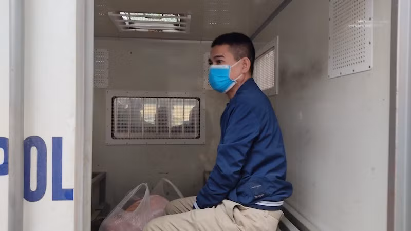 Đối tượng Nguyễn Văn Cơ được dẫn giải về cơ quan Công an