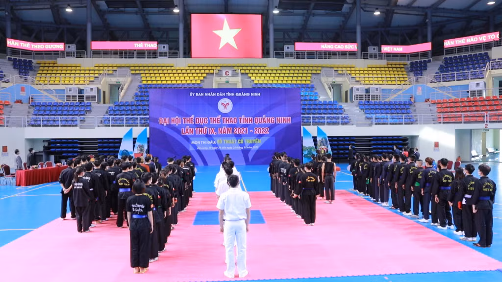 Giải Võ thuật cổ truyền - Đại hội TDTT tỉnh Quảng Ninh lần thứ IX năm 2021 – 2022, thu hút 102 VĐV đến từ 6 địa phương trên địa bàn tỉnh