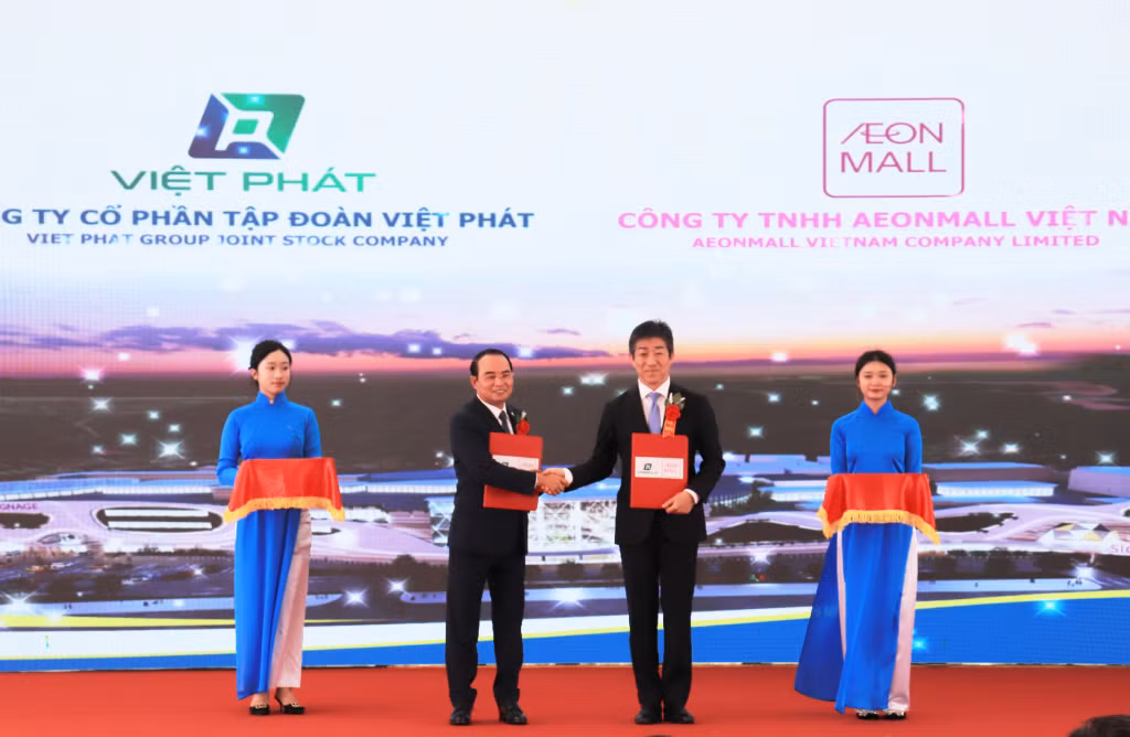 Chủ đầu tư dự án là Công ty CP Tập đoàn Việt Phát và Công ty TNHH AEON Việt Nam ký kết biên bản ghi nhớ hợp tác phát triển dự án.