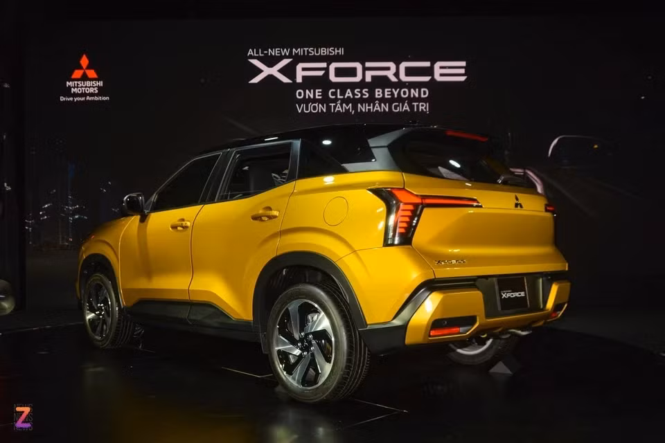 Mitsubishi Xforce Ultimate hiện chưa được công bố giá bán, hãng xe Nhật Bản cho biết thời gian giao hàng dự kiến mẫu xe này là tháng 6 năm nay. Trong khi đó 3 phiên bản còn lại có giá dao động 620-699 triệu đồng, xe sẽ được giao đến khách hàng vào tháng 3.