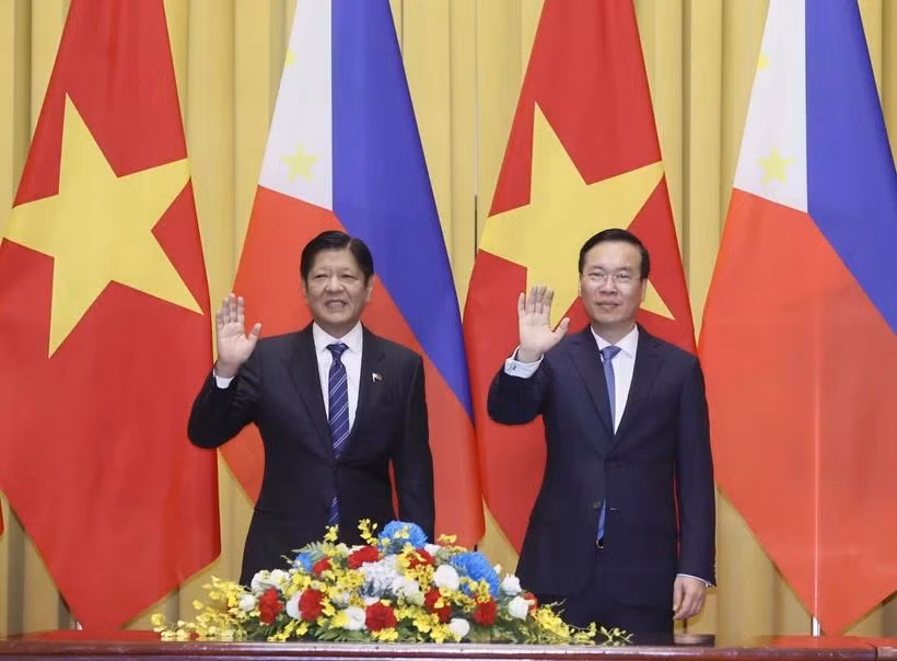 Chủ tịch nước Võ Văn Thưởng và Tổng thống Philippines Ferdinand Romualdez Marcos Jr tại buổi hội đàm. (Ảnh: Thống Nhất/TTXVN)