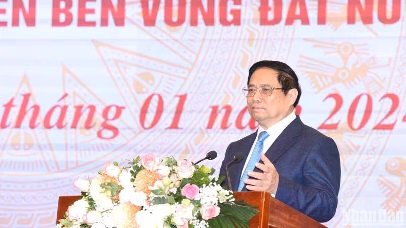 Thủ tướng Phạm Minh Chính phát biểu chỉ đạo Hội nghị. (Ảnh: TRẦN HẢI)