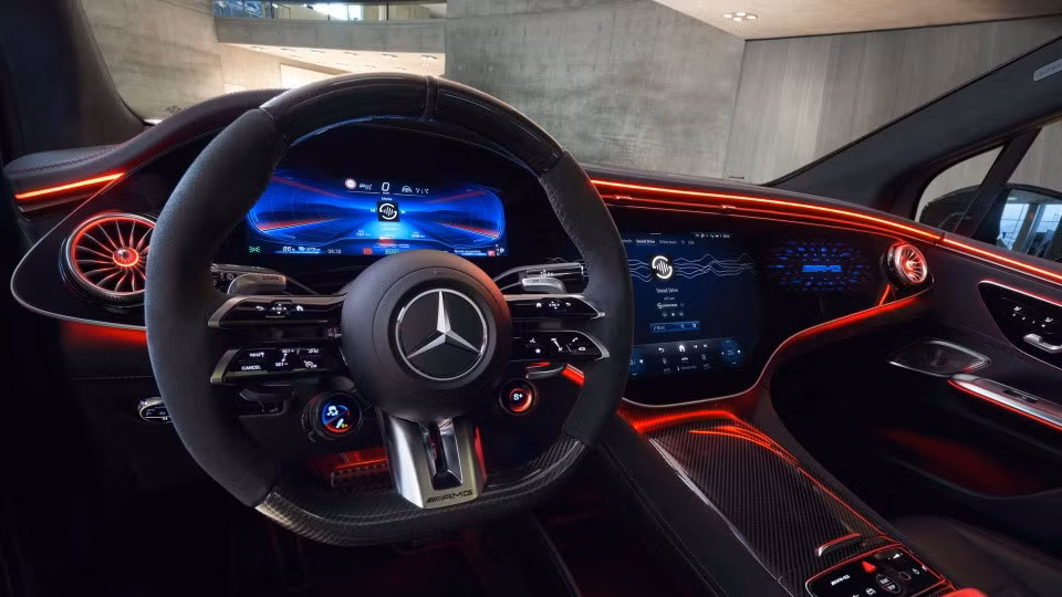 Theo kế hoạch, MB.OS mới của Mercedes-Benz sẽ có mặt trên phiên bản thương mại của chiếc Mercedes-Benz Concept CLA-Class, vốn đã ra mắt vào tháng 9/2023. Hệ điều này này cũng sẽ khả dụng trên cả 2 nền tảng xe sử dụng động cơ đốt trong và động cơ điện.