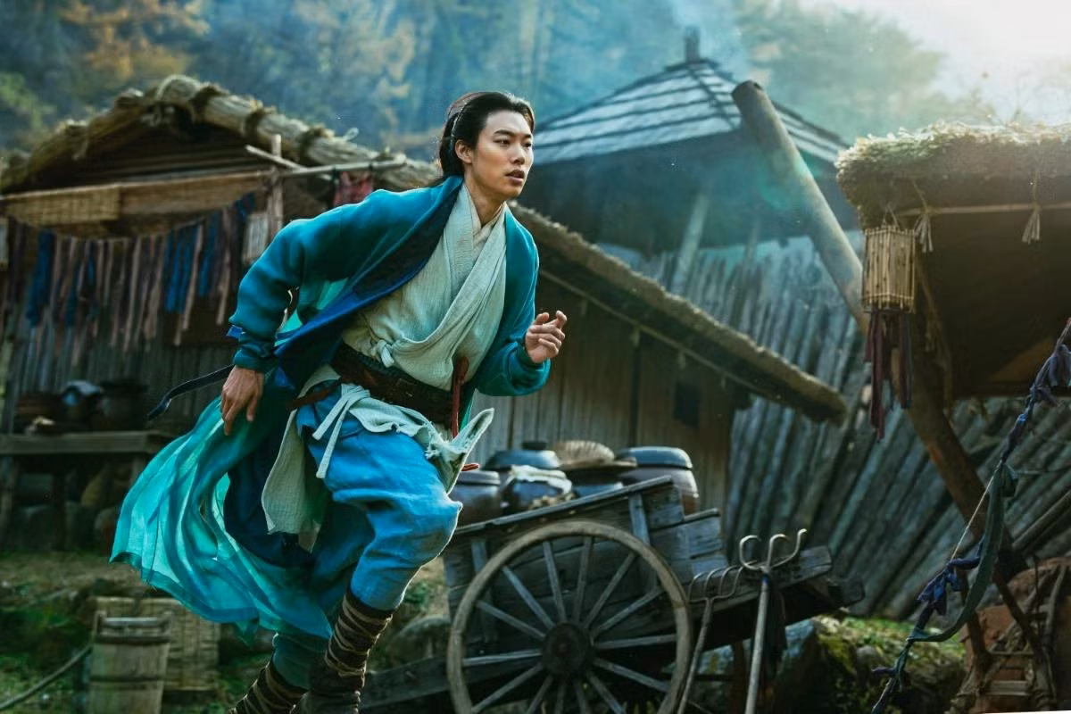 Bom tấn Hàn Quốc Đa chiều hỗn chiến không lọt được vào top 5 bảng xếp hạng của Box Office Vietnam.