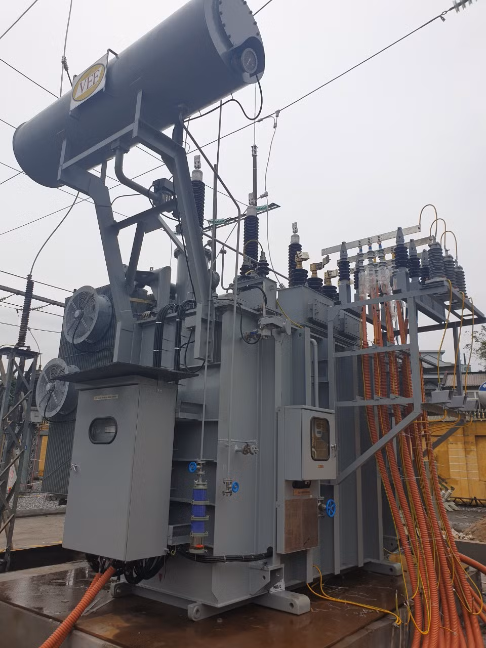 MBA T1-63 MVA mới tại trạm 110kV Móng Cái sau khi lắp đặt. Ảnh đơn vị cung cấp