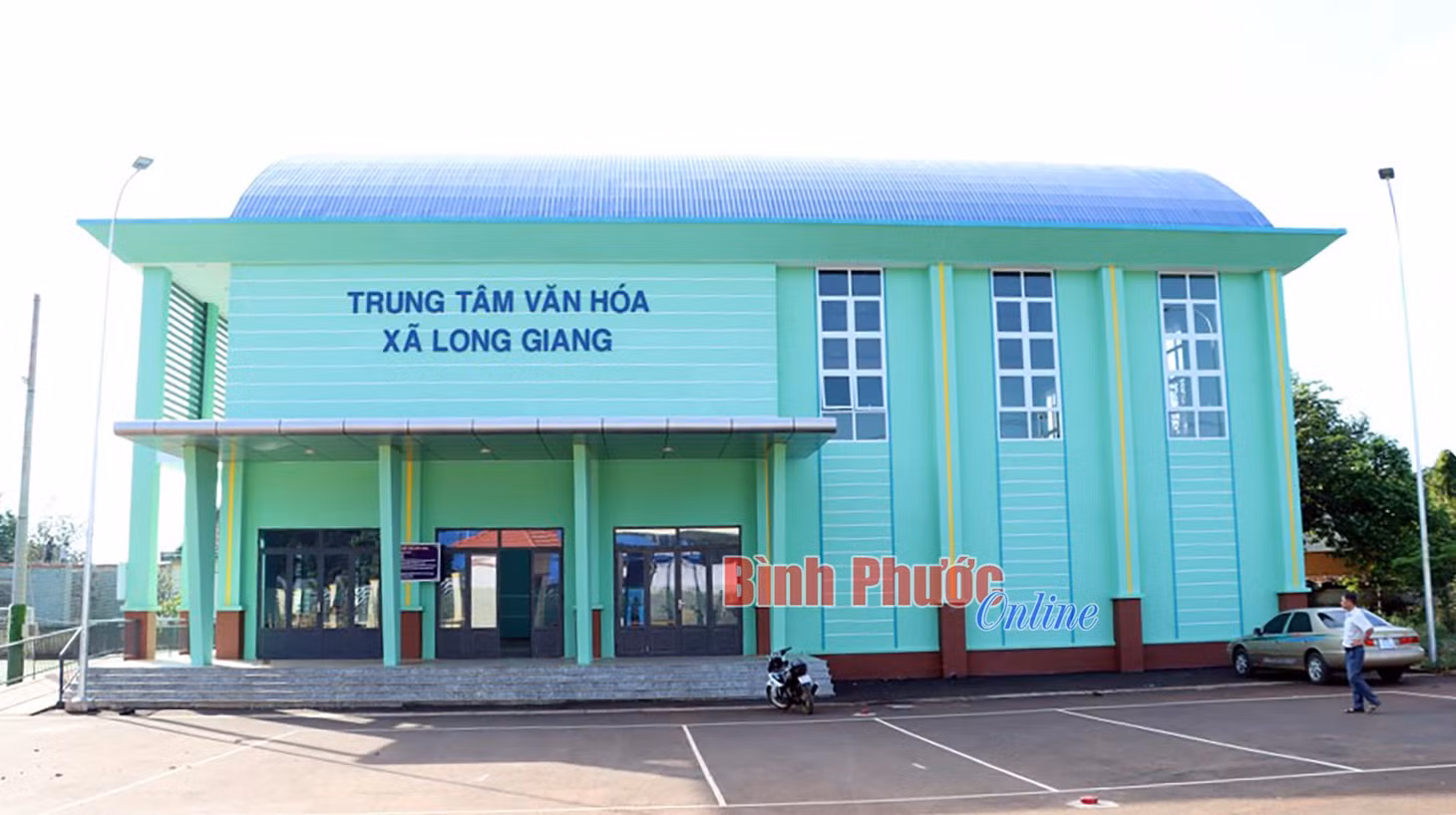 Trung tâm Văn hóa xã Long Giang được đầu tư xây dựng khang trang, hiện đại, tạo điều kiện cho người dân đến rèn luyện sức khỏe, giao lưu văn hóa, văn nghệ