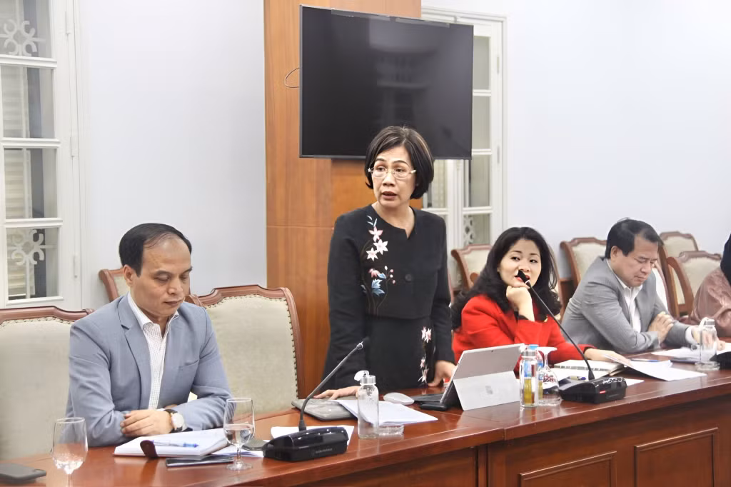 Các đại biểu tham gia đóng góp ý kiến cho việc xây dựng Đề án thí điểm phát triển công nghiệp văn hoá tại tỉnh Quảng Ninh.