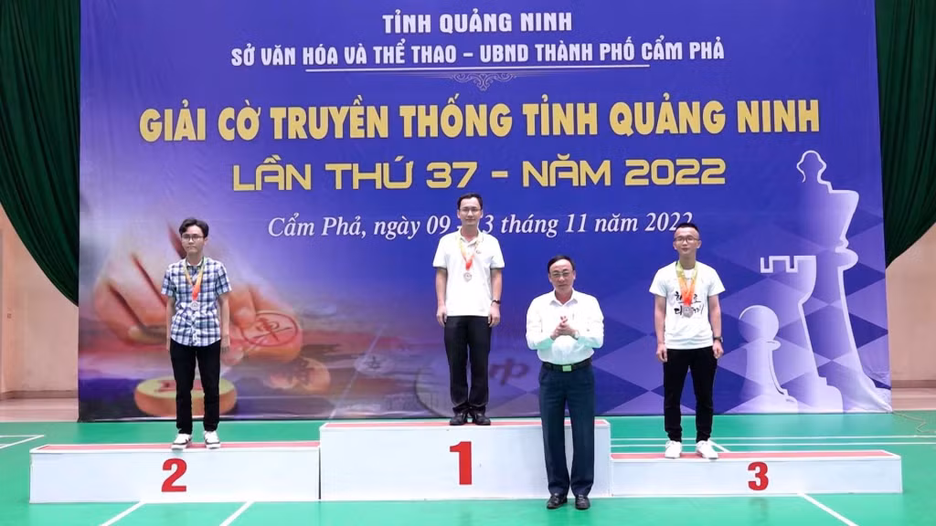Nguyễn Đỗ Quang đoạt HCV Giải cờ truyền thống tỉnh Quảng Ninh lần thứ 37 - năm 2022. (Ảnh nhân vật cung cấp)