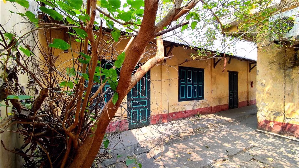 Khung cảnh Hãng phim truyện Việt Nam hoang tàn. Ảnh: Nguyễn Thành Bình