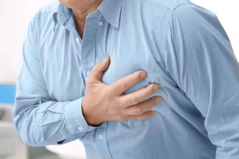 Các nhà khoa học chưa thống nhất về lượng muối nên ăn mỗi ngày ở bệnh nhân suy tim. Ảnh minh họa: Eatthis